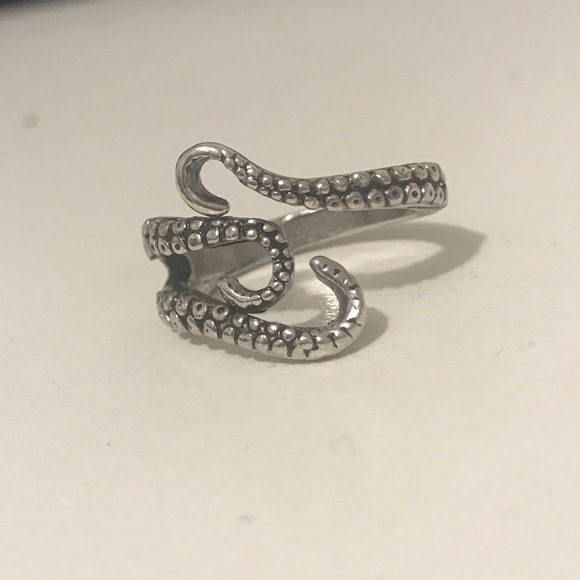 Jewelry - Adjustable Octopus Ring